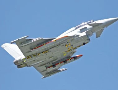 Βίντεο: Τα Typhoon της RAF με τα βλήματα Meteor των 4 mach